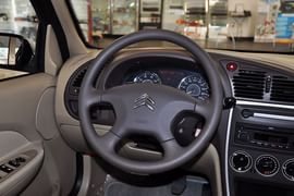 2010款雪铁龙爱丽舍两厢1.6X