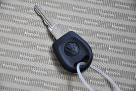 2011款一汽大众捷达1.6L手动
