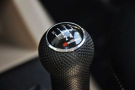 2011款一汽大众捷达1.6L手动