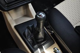 2011款一汽大众捷达1.6L手动