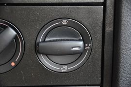 2011款一汽大众捷达1.6L手动