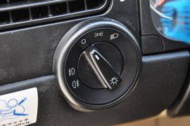 2011款一汽大众捷达1.6L手动