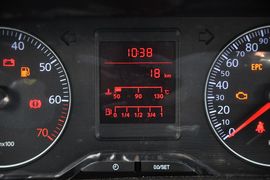 2011款一汽大众捷达1.6L手动