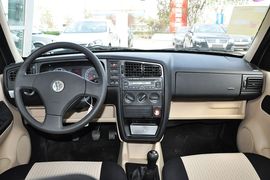 2011款一汽大众捷达1.6L手动