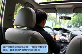 2011款丰田逸致试驾