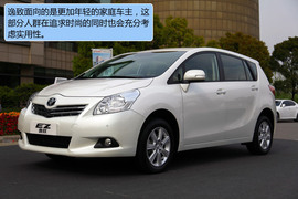 2011款丰田逸致试驾