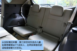 2011款丰田逸致试驾