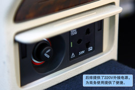 2011款上海大众全新帕萨特体验实拍