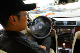 2011款上海大众全新帕萨特体验实拍