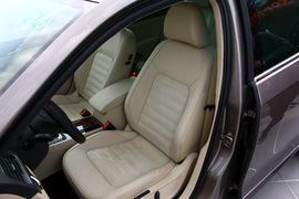 2011款上海大众全新帕萨特体验实拍