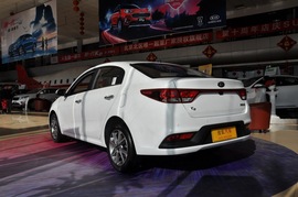 2017款起亚K2三厢