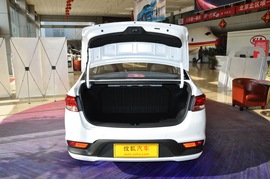 2017款起亚K2三厢