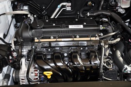 2017款起亚K2三厢