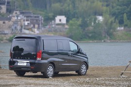 2016款江淮瑞风M5试驾组图