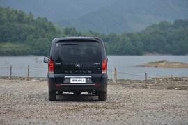 2016款江淮瑞风M5试驾组图