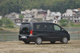 2016款江淮瑞风M5试驾组图