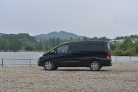 2016款江淮瑞风M5试驾组图