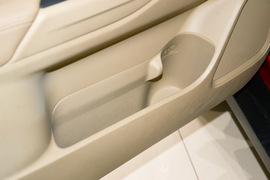 2016款三菱欧蓝德