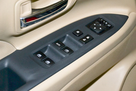 2016款三菱欧蓝德