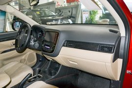 2016款三菱欧蓝德