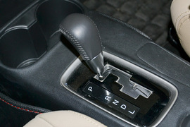 2016款三菱欧蓝德