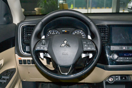 2016款三菱欧蓝德