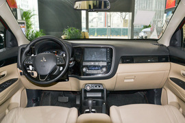 2016款三菱欧蓝德