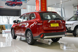 2016款三菱欧蓝德