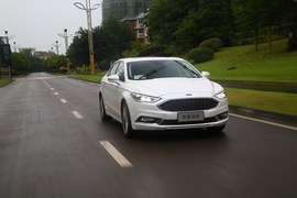 2017款福特新蒙迪欧EcoBoost245旗舰型