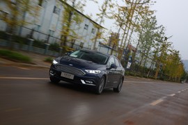 2017款福特新蒙迪欧EcoBoost245旗舰型