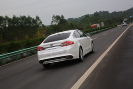 2017款福特新蒙迪欧EcoBoost245旗舰型