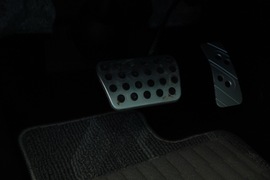 马自达6睿翼