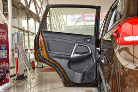 2017款奇瑞瑞虎5