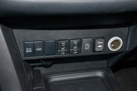 2016款丰田RAV4