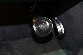 图解2011款宾利欧陆GT