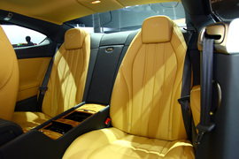 图解2011款宾利欧陆GT