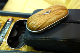 图解2011款宾利欧陆GT