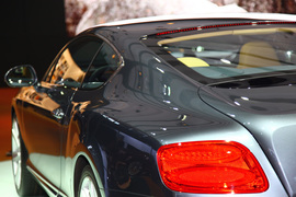 图解2011款宾利欧陆GT