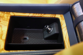 图解2011款宾利欧陆GT