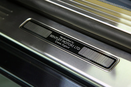 图解2011款宾利欧陆GT