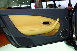 图解2011款宾利欧陆GT