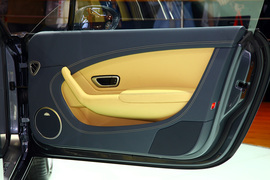 图解2011款宾利欧陆GT