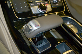 2016款奥迪A8L