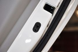 2011款广汽丰田雅力士1.6G