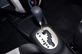 2011款广汽丰田雅力士1.6G