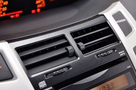 2011款广汽丰田雅力士1.6G