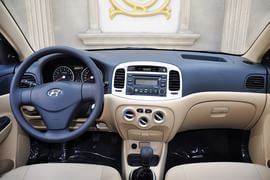   2011款雅绅特1.4GL 手动舒适型到店实拍