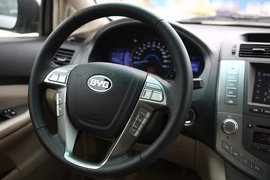 2011款比亚迪S6
