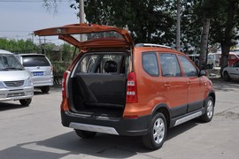 2011款一汽森雅S80
