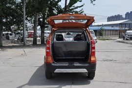 2011款一汽森雅S80
